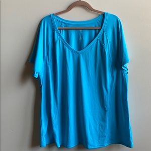 lane Bryant “livi” wicking active t size 22-24
